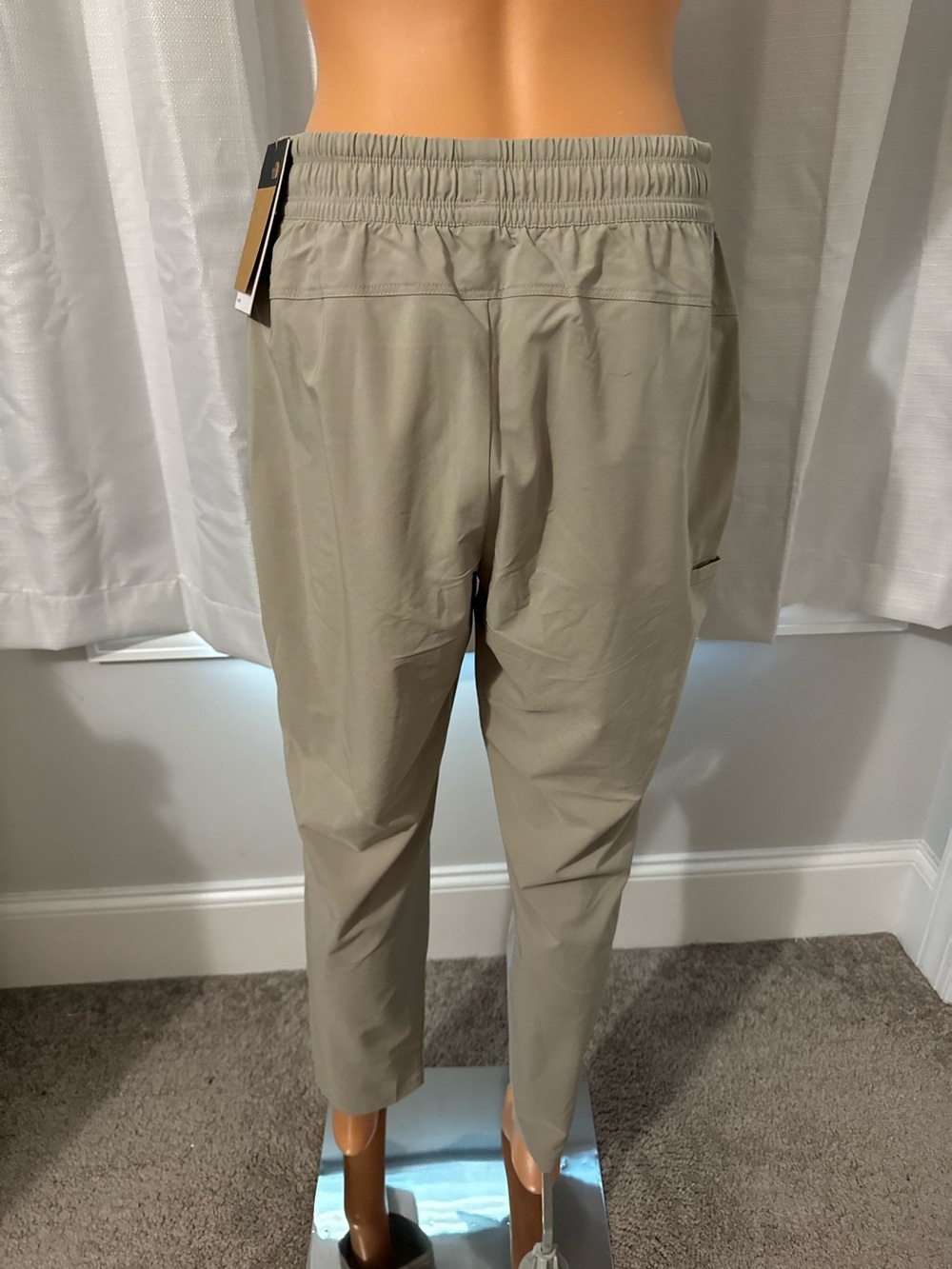 Cool The North Face size M gray drawstring UPF 40+ flash dry pants women new - Picture 5 of 5